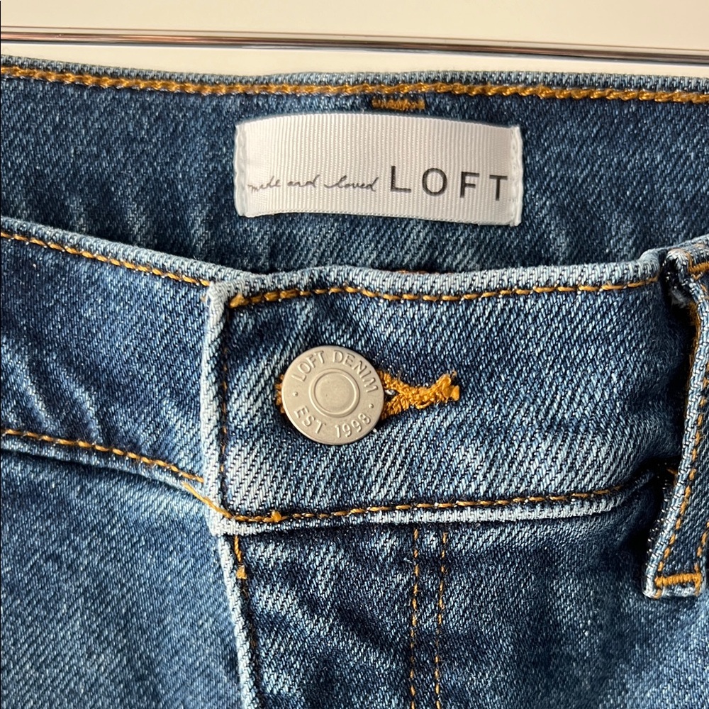 LOFT Dark Blue Straight Jeans 31 12 - Picture 3 of 5